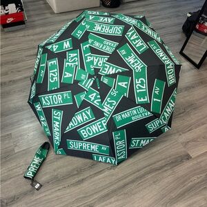 Supreme umbrella